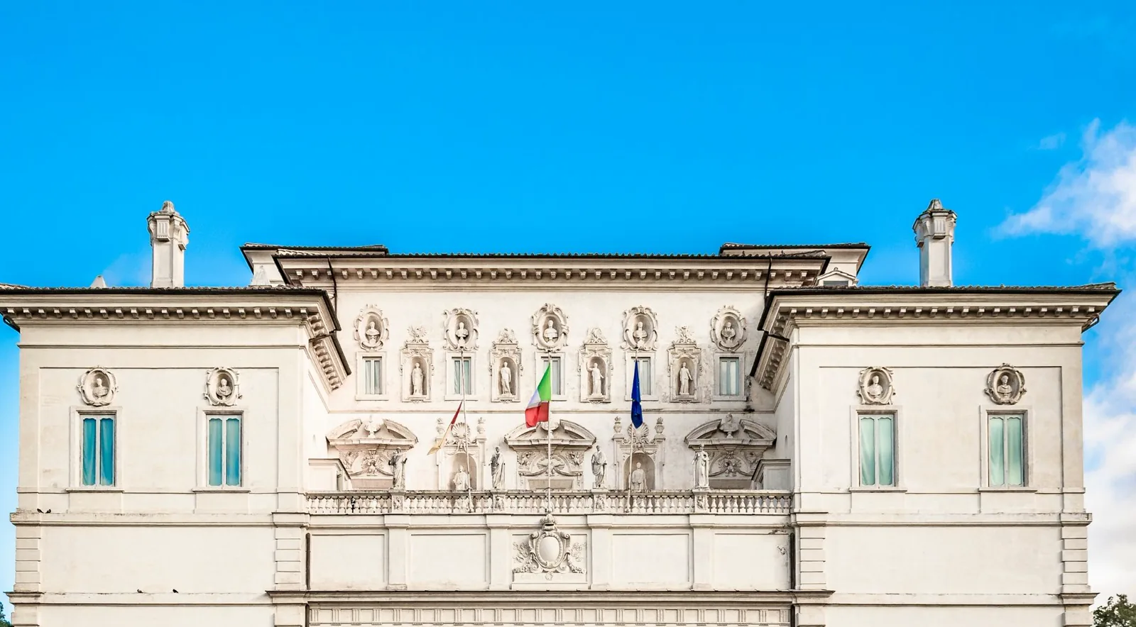 Bassorilievi antichi esposti alla Galleria Borghese
